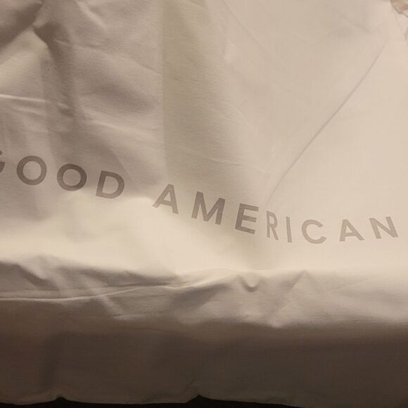 NIB Good American Chocolate Neoprene Chelsea Pointed Toe Women's 8 - Picture 6 of 12